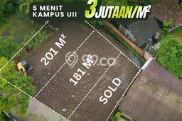 Tanah Dijual Lokasi Strategis di Yogyakarta dengan Luas 201m2 Tanah Dijual Lokasi Strategis di Yogyakarta dengan Luas 201m2