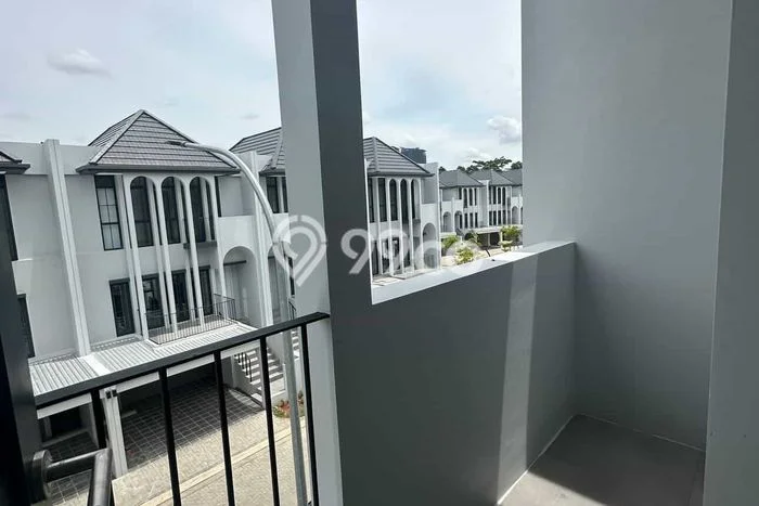 Jarang Ada! Rumah Kontrakan 4 Kamar Nyaman Siap Huni BSD Green Wich Jarang Ada! Rumah Kontrakan 4 Kamar Nyaman Siap Huni BSD Green Wich