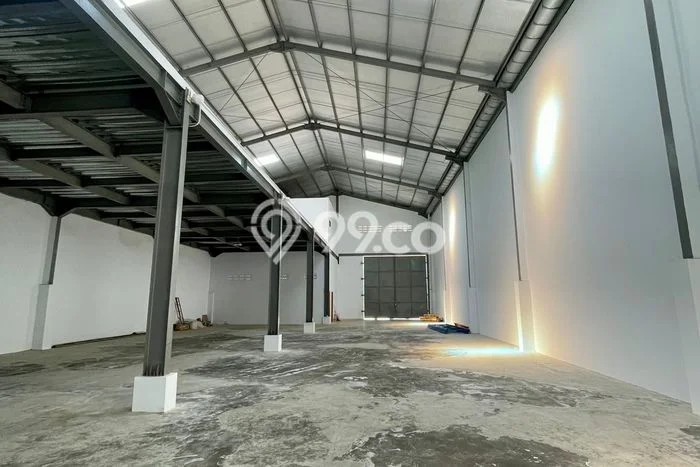 Disewakan Gudang di Kawasan Ramai Teluk Naga Luas 756m2 Disewakan Gudang di Kawasan Ramai Teluk Naga Luas 756m2