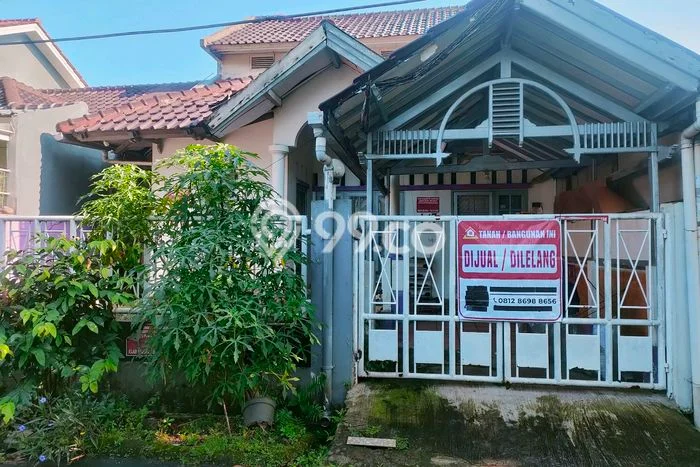 For Sale Hunian Rumah Terawat 4 Kamar di Cibubur, Bekasi For Sale Hunian Rumah Terawat 4 Kamar di Cibubur, Bekasi