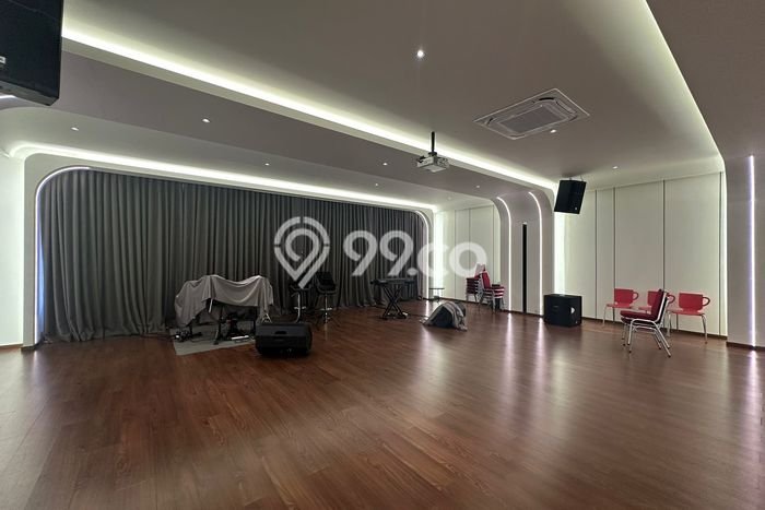 Kantor Bagus LT 409m2 LB 1044m2 Dijual di Menteng Jakarta Pusat Kantor Bagus LT 409m2 LB 1044m2 Dijual di Menteng Jakarta Pusat
