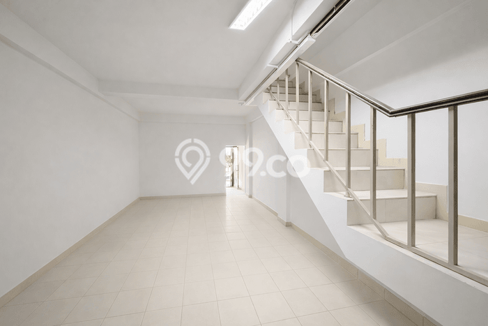 Unit Ruko Dijual di Jakarta Selatan LT 67m2 & LB 210m2 Unit Ruko Dijual di Jakarta Selatan LT 67m2 & LB 210m2