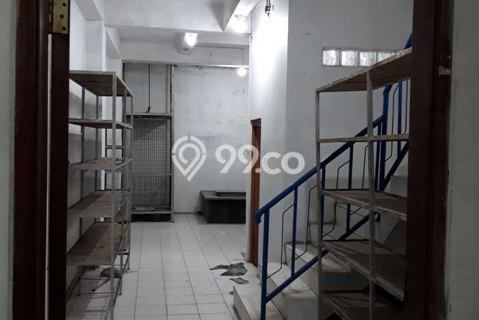 Dijual! Ruko di Asemka Jakarta Barat LT 74m2 / LB 224m2 Kawasan Strategis Dijual! Ruko di Asemka Jakarta Barat LT 74m2 / LB 224m2 Kawasan Strategis