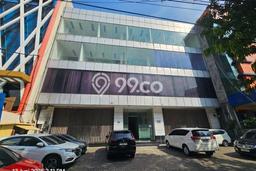 Unit Komersial Disewa Lokasi Kebayoran Baru, Jakarta Selatan Spesifikasi Luas Bangunan 2000m2 Unit Komersial Disewa Lokasi Kebayoran Baru, Jakarta Selatan Spesifikasi Luas Bangunan 2000m2