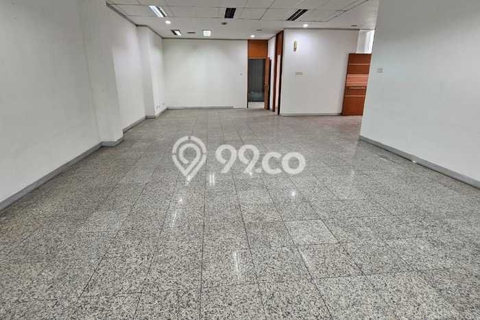 Unit Komersial Disewa Lokasi Kebayoran Baru, Jakarta Selatan Spesifikasi Luas Bangunan 2000m2 Unit Komersial Disewa Lokasi Kebayoran Baru, Jakarta Selatan Spesifikasi Luas Bangunan 2000m2