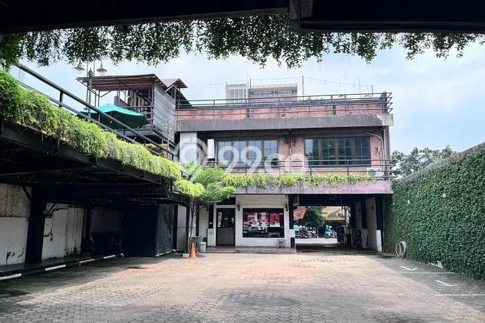 Komersial Bagus Dijual LB 253m2 Lokasi Strategis Jakarta Selatan Area Cocok untuk Berbisnis Komersial Bagus Dijual LB 253m2 Lokasi Strategis Jakarta Selatan Area Cocok untuk Berbisnis