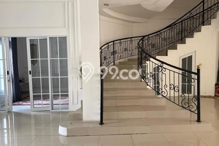 Rumah sewa siap huni 6 KT di Depok II, Depok Rumah sewa siap huni 6 KT di Depok II, Depok