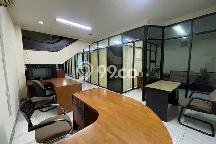 Ruko Bagus Dijual LB 210m2 Lokasi Strategis Jakarta Selatan Area Cocok untuk Berbisnis Ruko Bagus Dijual LB 210m2 Lokasi Strategis Jakarta Selatan Area Cocok untuk Berbisnis