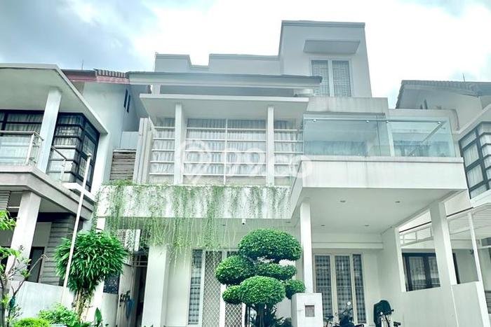 Jual Rumah Mewah Megah Dengan View Eksklusif di Bintaro, Tangerang Selatan Jual Rumah Mewah Megah Dengan View Eksklusif di Bintaro, Tangerang Selatan