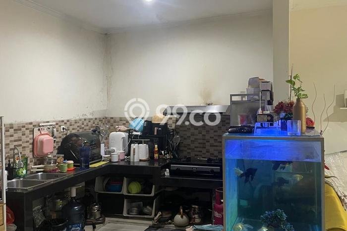 Rumah Mewah LB 150m2 Siap Huni Desain Elegan di Green Mansion, Jakarta Barat Rumah Mewah LB 150m2 Siap Huni Desain Elegan di Green Mansion, Jakarta Barat