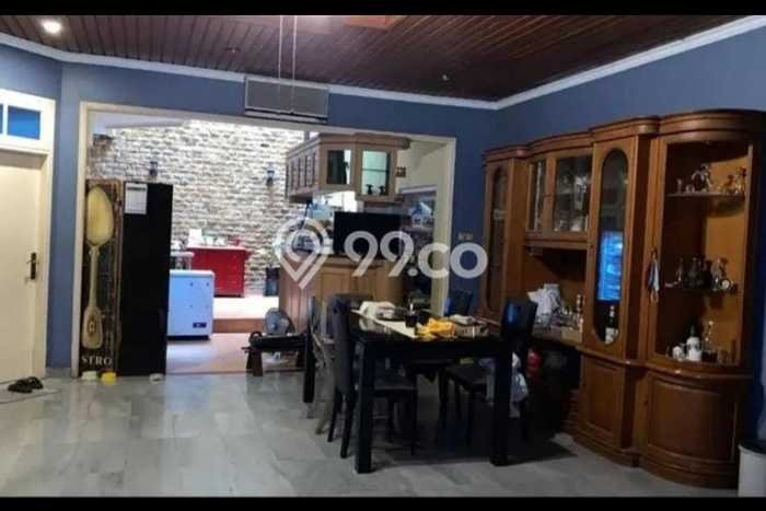 Dijual Rumah Premium dengan Fasilitas Sekitar Komplit di Kebon Jeruk, Jakarta Barat Dijual Rumah Premium dengan Fasilitas Sekitar Komplit di Kebon Jeruk, Jakarta Barat