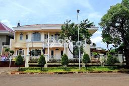 Rumah Elit Modern Siap Huni di Intercon Jakarta Barat Rumah Elit Modern Siap Huni di Intercon Jakarta Barat
