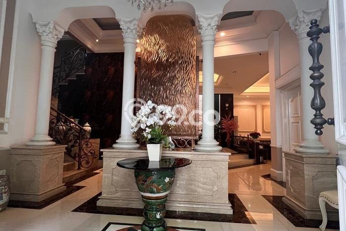 Rumah Elit LB 630m2 Siap Huni Desain Elegan di Sunter, Jakarta Utara Rumah Elit LB 630m2 Siap Huni Desain Elegan di Sunter, Jakarta Utara