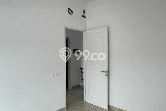 Dijual Rumah Strategis Bagus Punya 3 KT di Serpong Tangerang Selatan SHM Dijual Rumah Strategis Bagus Punya 3 KT di Serpong Tangerang Selatan SHM