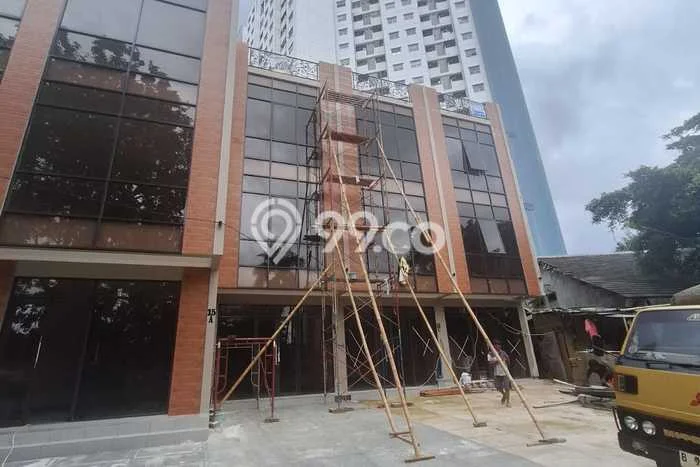 Ruko Dijual di Jakarta Barat LT 101m2 & LB 118m2 Lokasi Terbaik! Ruko Dijual di Jakarta Barat LT 101m2 & LB 118m2 Lokasi Terbaik!