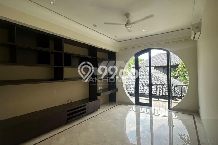 Hunian Modern Untuk Disewakan di Pejaten Jakarta Selatan 5 KT & 3 KM Hunian Modern Untuk Disewakan di Pejaten Jakarta Selatan 5 KT & 3 KM