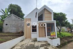 Jual Rumah Murah Meriah Jatinangor Punya 2 Kamar & LT 54m2 Jual Rumah Murah Meriah Jatinangor Punya 2 Kamar & LT 54m2