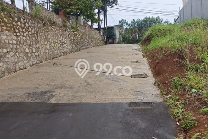 Jarang Ada! Tanah di Cileunyi Punya Luas 90m2 SHM Jarang Ada! Tanah di Cileunyi Punya Luas 90m2 SHM