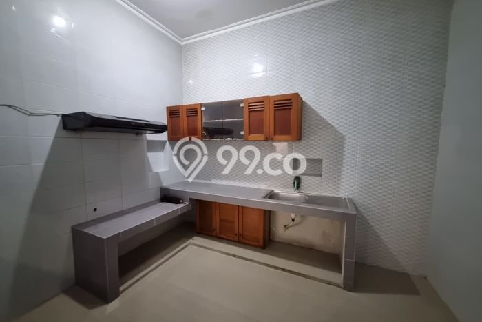 Rumah Strategis Modern Lb 200m2 di Tambaksari, Surabaya Rumah Strategis Modern Lb 200m2 di Tambaksari, Surabaya