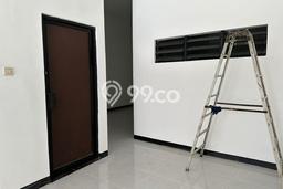 Jual Rumah Bagus Siap Huni LB 180m2 di Tambaksari, Surabaya Jual Rumah Bagus Siap Huni LB 180m2 di Tambaksari, Surabaya