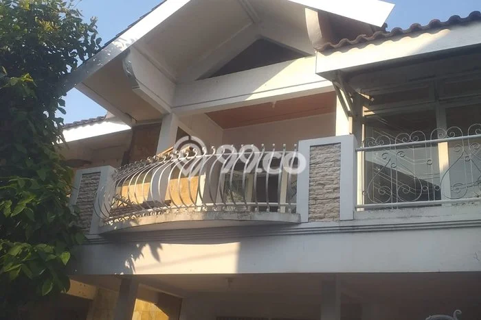 For Sale Rumah 4 Kamar Lokasi Ideal Nyaman dan Strategis di Candisari For Sale Rumah 4 Kamar Lokasi Ideal Nyaman dan Strategis di Candisari