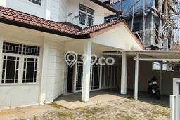 Rumah Elit LB 150m2 Siap Pakai Desain Elegan di Pondok Pinang, Jakarta Selatan Rumah Elit LB 150m2 Siap Pakai Desain Elegan di Pondok Pinang, Jakarta Selatan