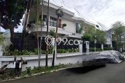 Hunian Elit LB 386m2 Siap Huni Desain Elegan di Pondok Indah, Jakarta Selatan Hunian Elit LB 386m2 Siap Huni Desain Elegan di Pondok Indah, Jakarta Selatan