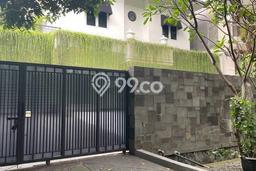 Rumah Eksklusif Dijual LT 421m2 di Kebayoran Baru, Jakarta Selatan Rumah Eksklusif Dijual LT 421m2 di Kebayoran Baru, Jakarta Selatan