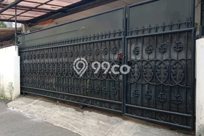 Dijual Rumah Kost di Grogol, Jakarta Barat, 12 KT, 6 KM, Bangunan 195m2 Dijual Rumah Kost di Grogol, Jakarta Barat, 12 KT, 6 KM, Bangunan 195m2