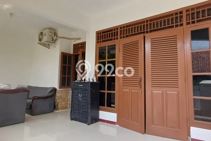 Rumah Strategis Modern Lb 150m2 di Cimanggis, Depok Rumah Strategis Modern Lb 150m2 di Cimanggis, Depok