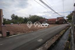 Lahan untuk Dijual di Depok Sleman Luas 193m2 Lahan untuk Dijual di Depok Sleman Luas 193m2