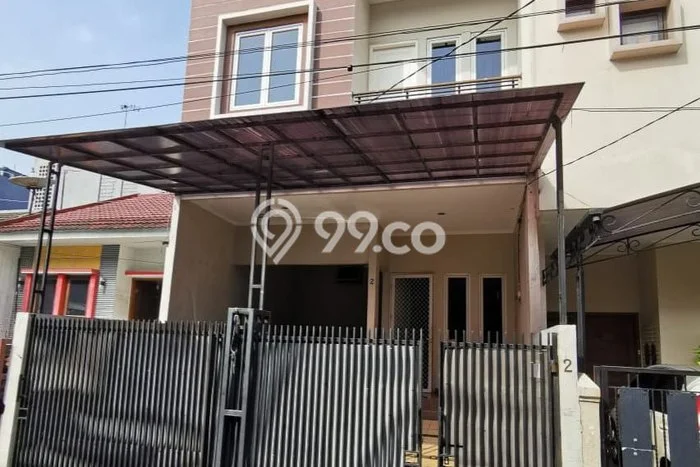 Dijual Rumah 5 Kamar Lokasi Strategis Nyaman dan Strategis di Kelapa Gading Dijual Rumah 5 Kamar Lokasi Strategis Nyaman dan Strategis di Kelapa Gading