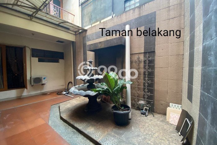 Dijual Rumah Luas Megah Dengan View Cantik di Kalimalang, Jakarta Timur Dijual Rumah Luas Megah Dengan View Cantik di Kalimalang, Jakarta Timur