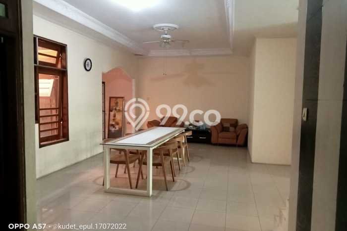 Dijual Rumah Mewah Megah Dengan View Eksklusif di Buaran, Jakarta Timur Dijual Rumah Mewah Megah Dengan View Eksklusif di Buaran, Jakarta Timur