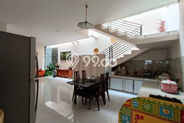 For Sale! Luxury House LT 150m2 Desain Modern di Sunrise Garden For Sale! Luxury House LT 150m2 Desain Modern di Sunrise Garden