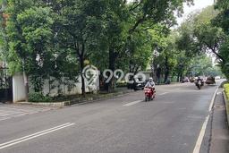 Hunian Elit LB 1000m2 Siap Huni Desain Elegan di Wijaya, Jakarta Selatan Hunian Elit LB 1000m2 Siap Huni Desain Elegan di Wijaya, Jakarta Selatan