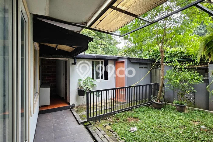 Rumah Disewakan Jakarta Barat LT 313m2 LB 250m2 Area Meruya Rumah Disewakan Jakarta Barat LT 313m2 LB 250m2 Area Meruya