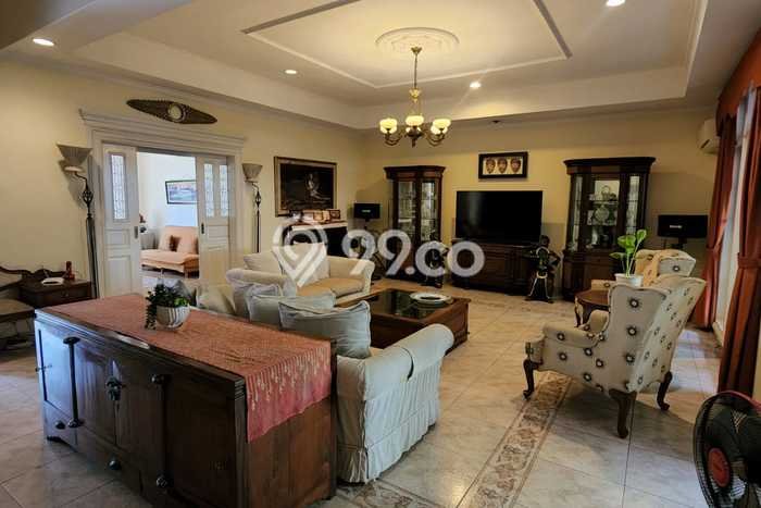 Rumah Mewah Siap Huni LT 366m2 di Kebayoran Baru, Jakarta Selatan Rumah Mewah Siap Huni LT 366m2 di Kebayoran Baru, Jakarta Selatan