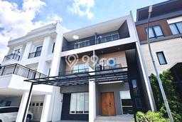 Jual Rumah Mewah Elegan Dengan View Cantik di Alam Sutera, Tangerang Jual Rumah Mewah Elegan Dengan View Cantik di Alam Sutera, Tangerang