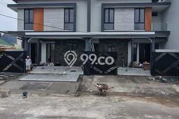 Dijual Rumah Premium dengan Fasilitas Sekitar Lengkap di Taman, Sidoarjo Dijual Rumah Premium dengan Fasilitas Sekitar Lengkap di Taman, Sidoarjo