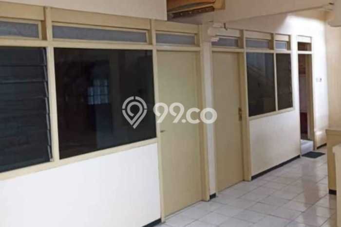 For Sale Hunian Rumah Terawat 4 KT di Sidoarjo, Surabaya For Sale Hunian Rumah Terawat 4 KT di Sidoarjo, Surabaya