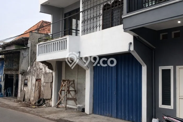Ruko Dijual di Surabaya LT 31m2 & LB 60m2 Lokasi Terbaik! Ruko Dijual di Surabaya LT 31m2 & LB 60m2 Lokasi Terbaik!