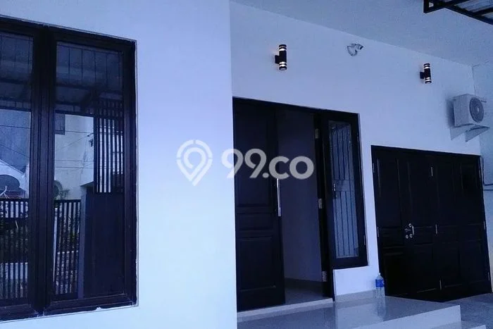 Jual Rumah Bagus Siap Huni LB 200m2 di Sukolilo, Surabaya Jual Rumah Bagus Siap Huni LB 200m2 di Sukolilo, Surabaya