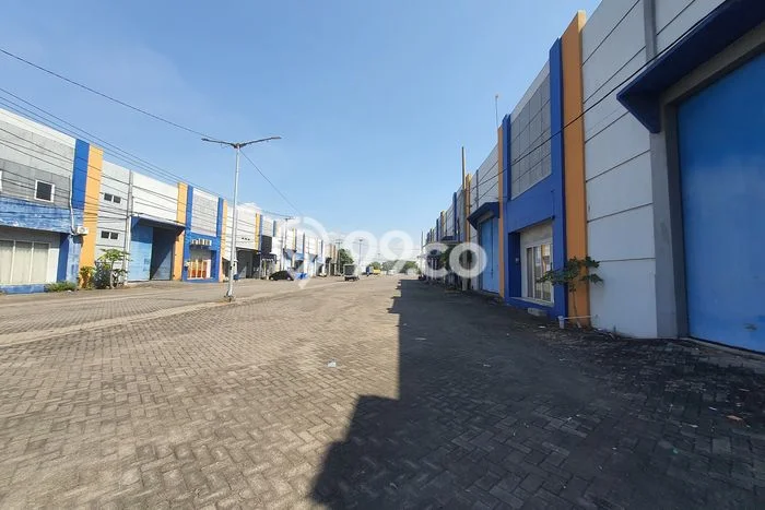 Disewakan Gudang Bisnis di Buduran Sidoarjo Harga Sewa Menarik Bisa Nego Disewakan Gudang Bisnis di Buduran Sidoarjo Harga Sewa Menarik Bisa Nego