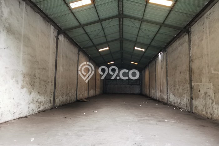 Disewakan Gudang di Kawasan Ramai Margomulyo Luas 450m2 Disewakan Gudang di Kawasan Ramai Margomulyo Luas 450m2