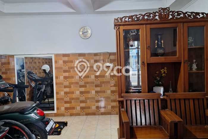 Hunian Cantik Minimalis Lb 110m2 di Jambangan, Surabaya Hunian Cantik Minimalis Lb 110m2 di Jambangan, Surabaya