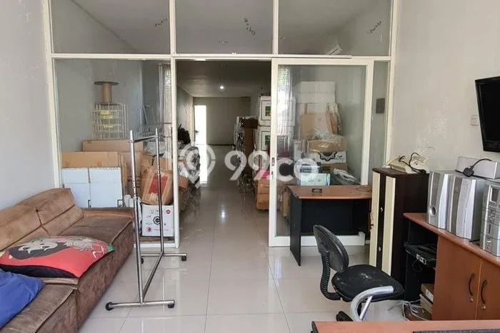 Paling Diincar! Ruko Dijual di Raya Darmo Harga Kompetitif Paling Diincar! Ruko Dijual di Raya Darmo Harga Kompetitif