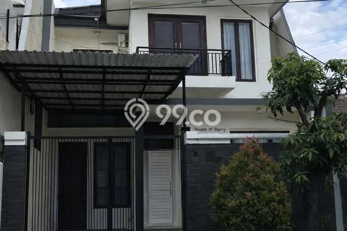 Rumah Mewah LB 250m2 Siap Pakai Desain Elegan di Nginden, Surabaya Rumah Mewah LB 250m2 Siap Pakai Desain Elegan di Nginden, Surabaya