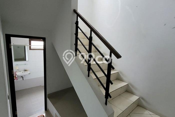 Jarang Ada! Rumah Sewa 3 Kamar Nyaman Siap Huni Gading Serpong Serenade Lake Jarang Ada! Rumah Sewa 3 Kamar Nyaman Siap Huni Gading Serpong Serenade Lake