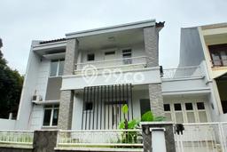 Rumah Disewakan Tangerang LT 250m2 LB 180m2 Kawasan BSD Puspita Loka Rumah Disewakan Tangerang LT 250m2 LB 180m2 Kawasan BSD Puspita Loka